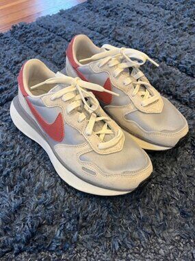 Nike Phoenix Waffle Sneakers | Light/Orange/Grey | Women’s 7.5